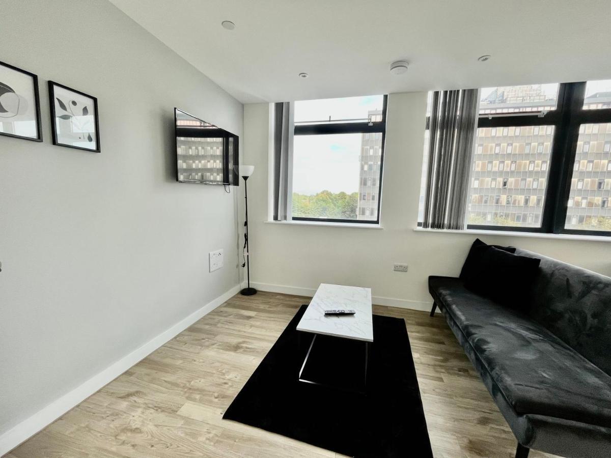 Stunning One Bedroom Apartment In Old Trafford مانشستر المظهر الخارجي الصورة