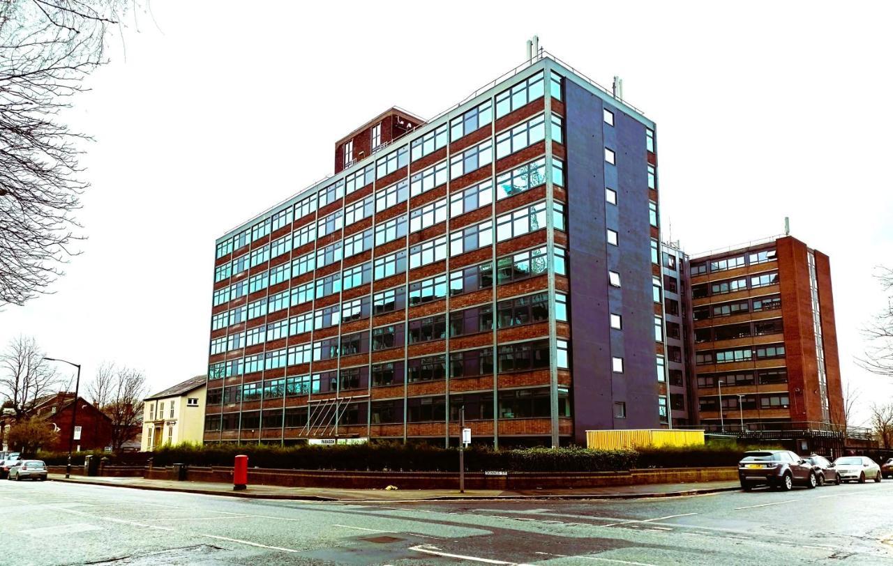 Stunning One Bedroom Apartment In Old Trafford مانشستر المظهر الخارجي الصورة